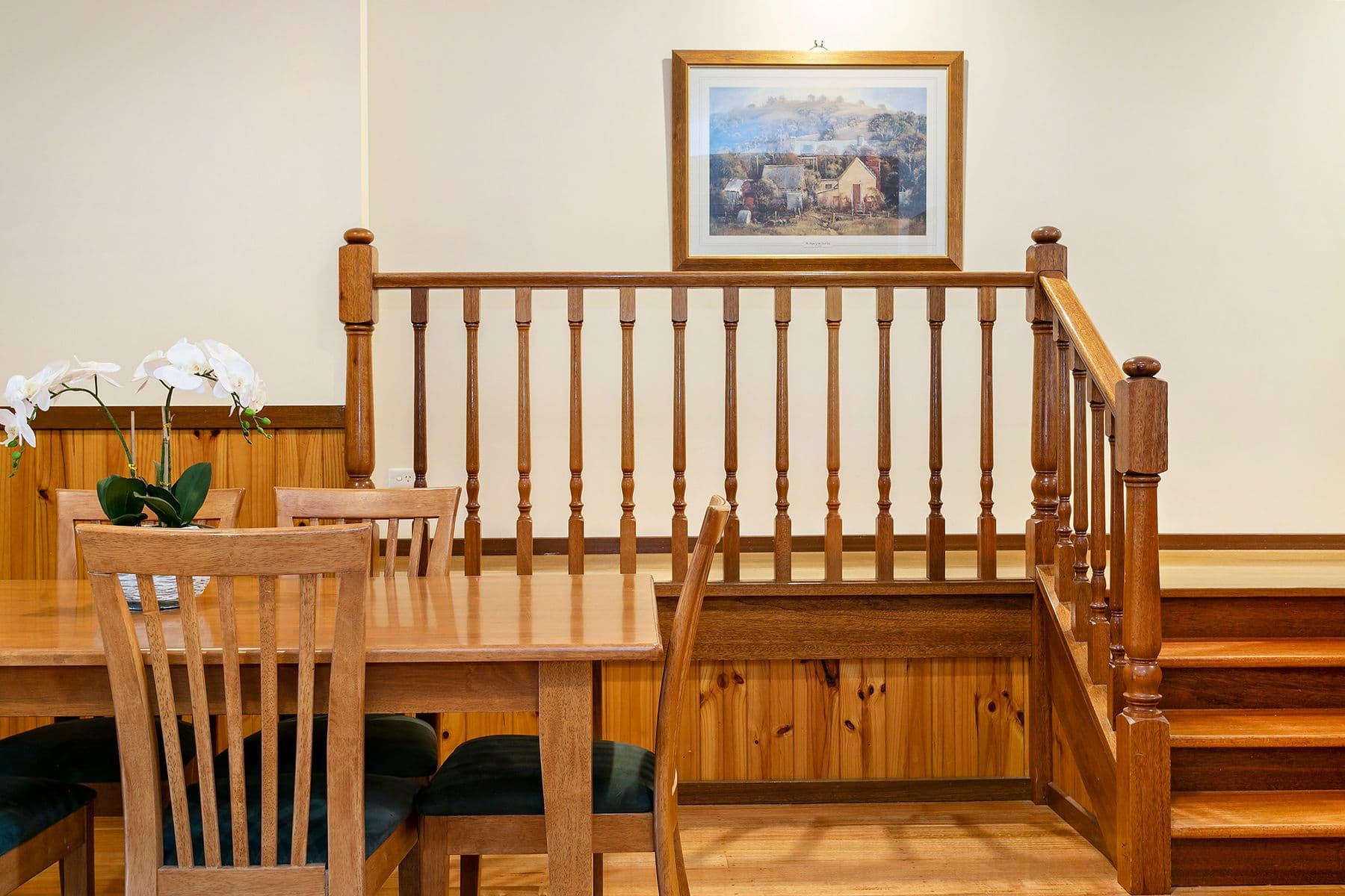 11 Woodstock Close, Sunbury, Sunbury - Thumbnail 6
