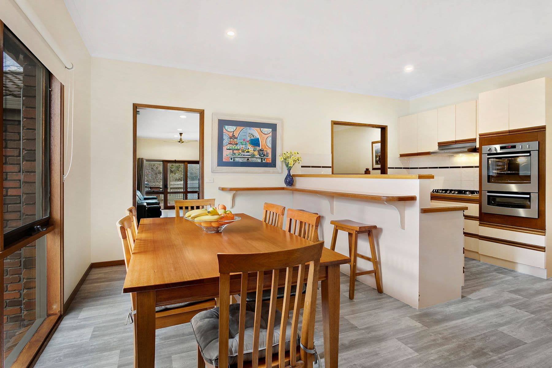 11 Woodstock Close, Sunbury, Sunbury - Thumbnail 8