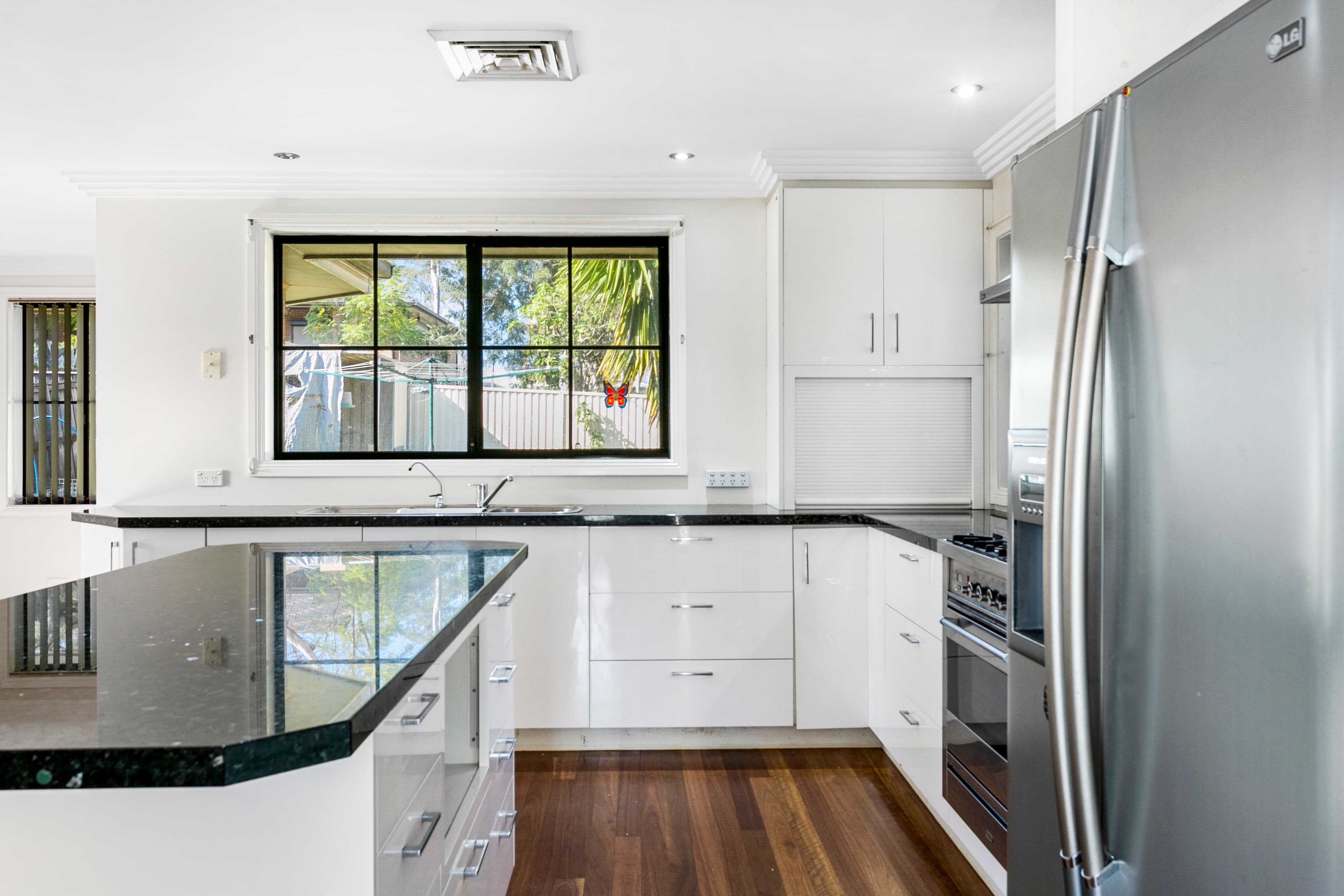 7 Nutmeg Close, Casula, Casula - Thumbnail 2