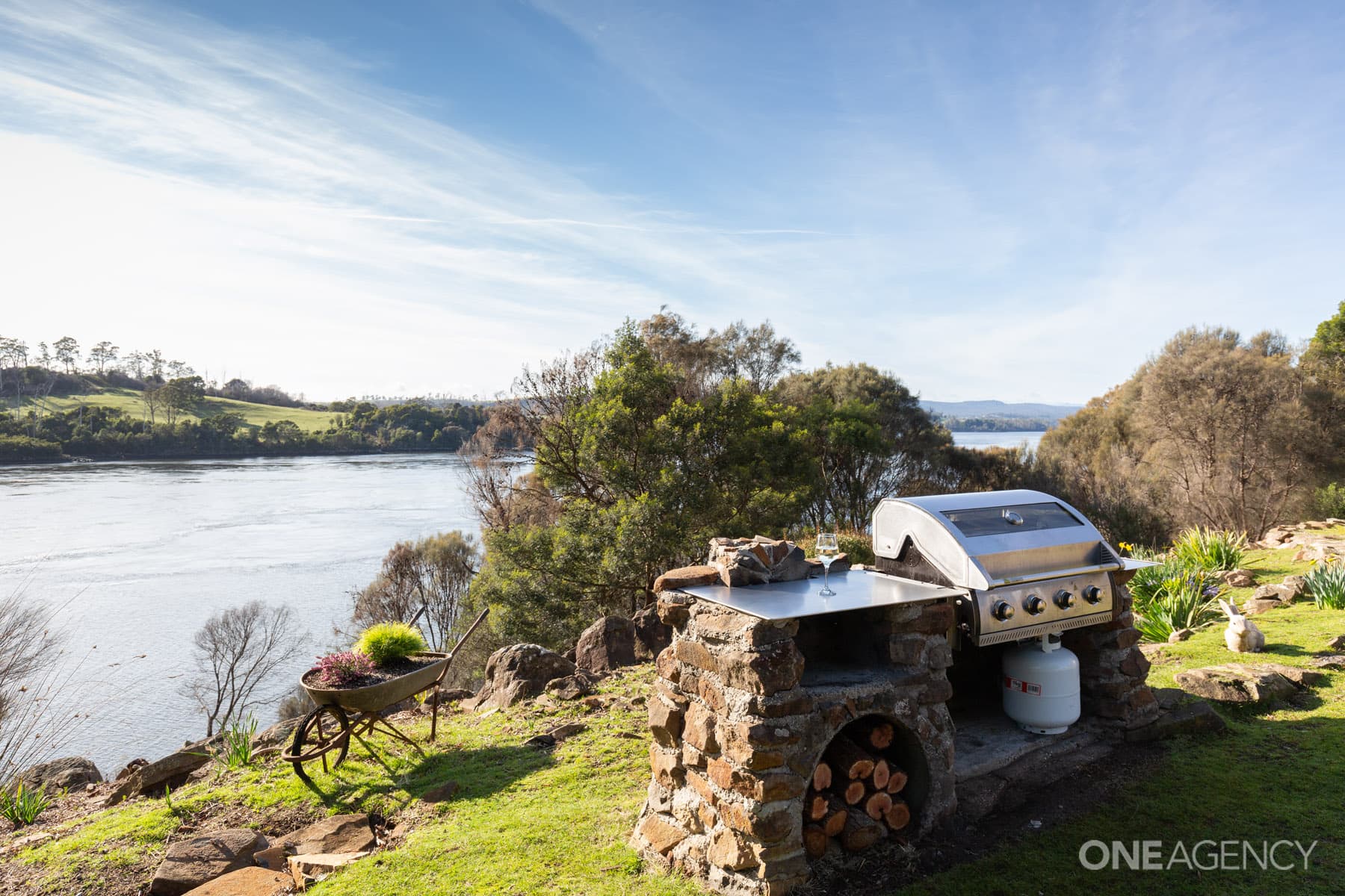 173 Auld Kirk Road, Deviot, Deviot - Thumbnail 2