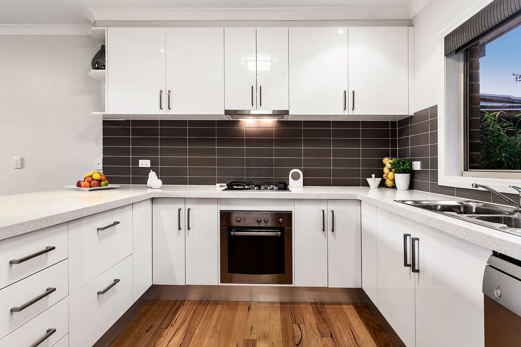 8 Norman Avenue, Sunbury, Sunbury - Thumbnail 4