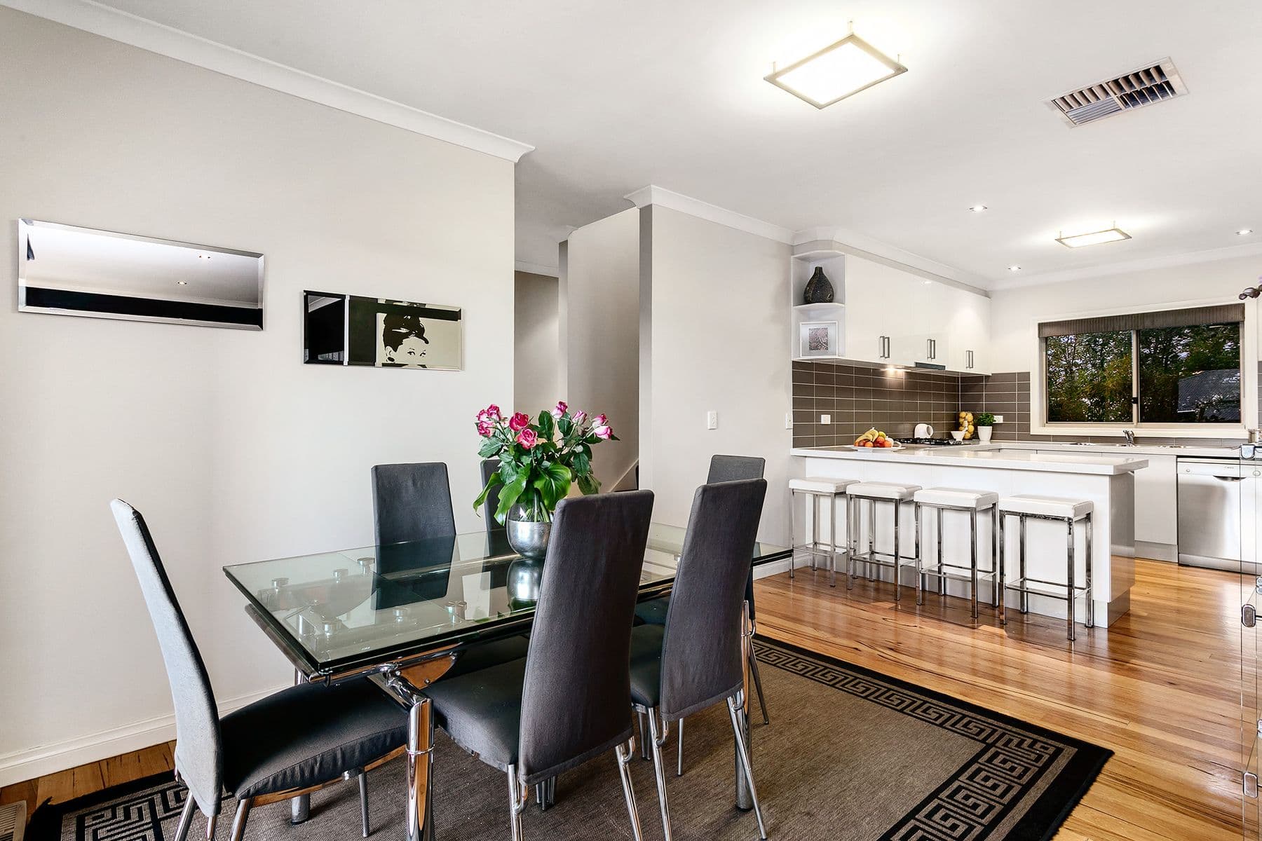 8 Norman Avenue, Sunbury, Sunbury - Thumbnail 5