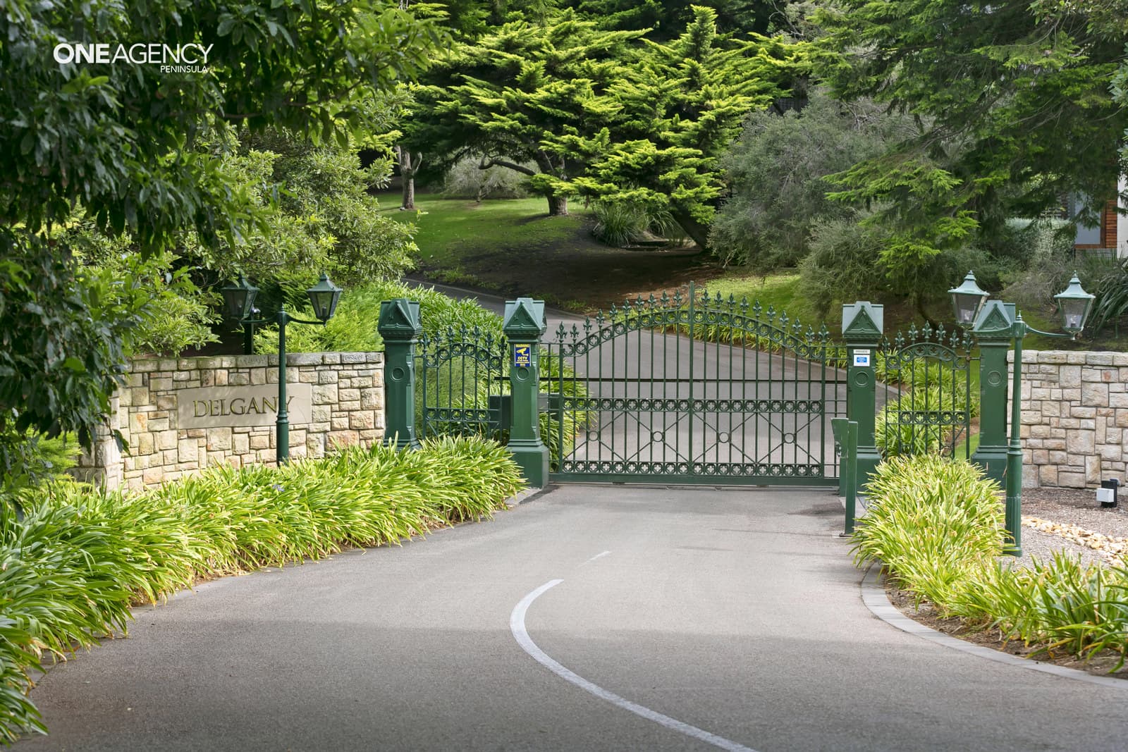 16 Armytage Drive, Portsea, Portsea - Thumbnail 2