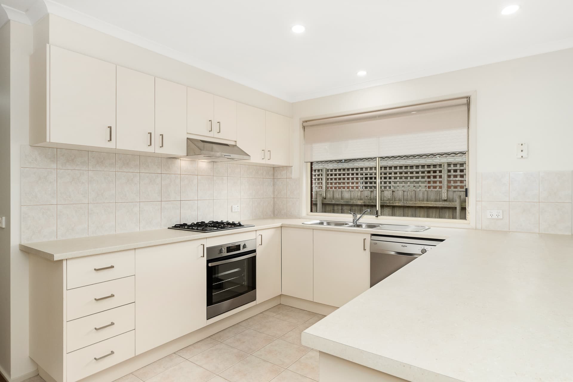 19 Chloe Drive, Hastings, Hastings - Thumbnail 2