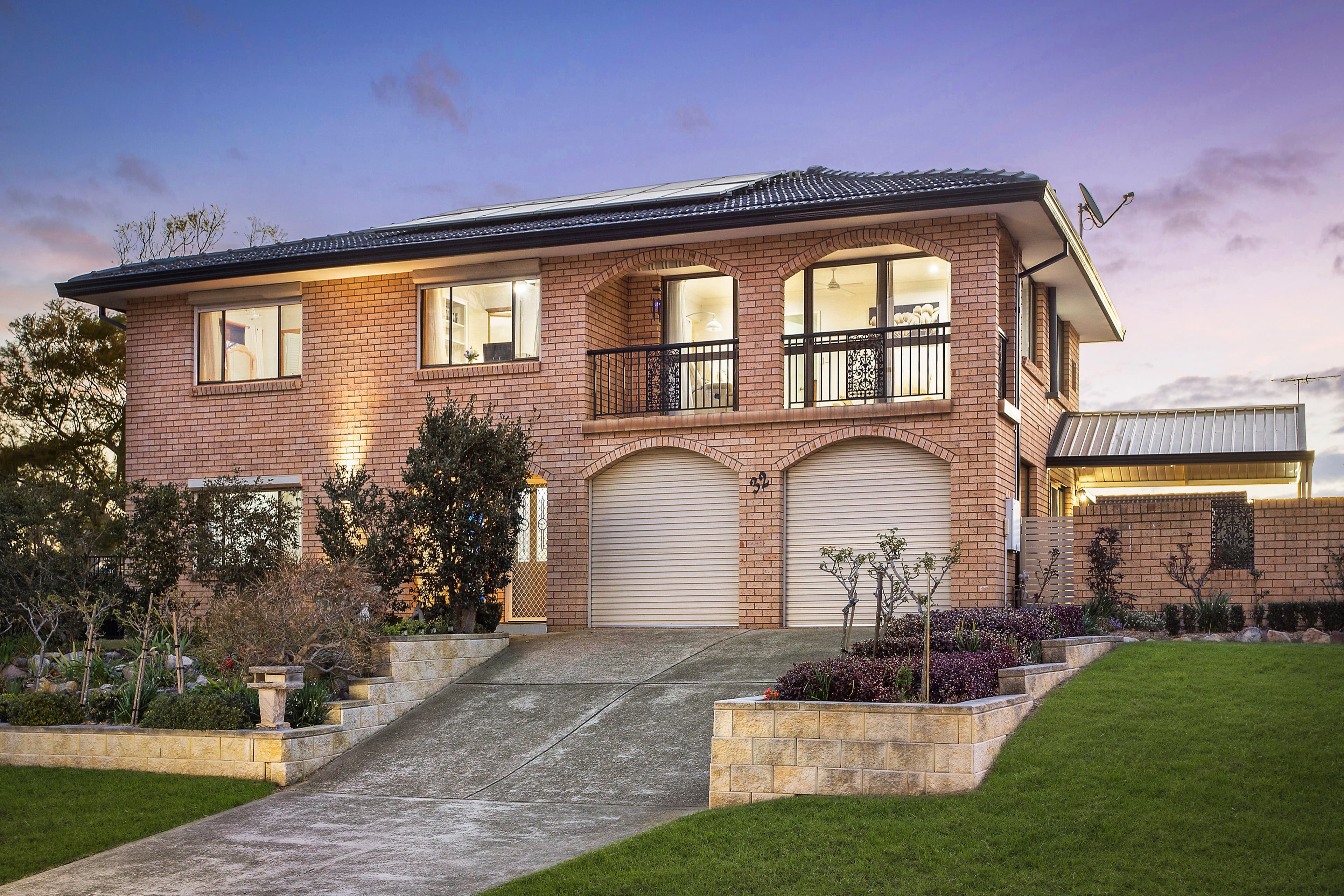 32 Wilbung Road, Illawong, Illawong - Image 1