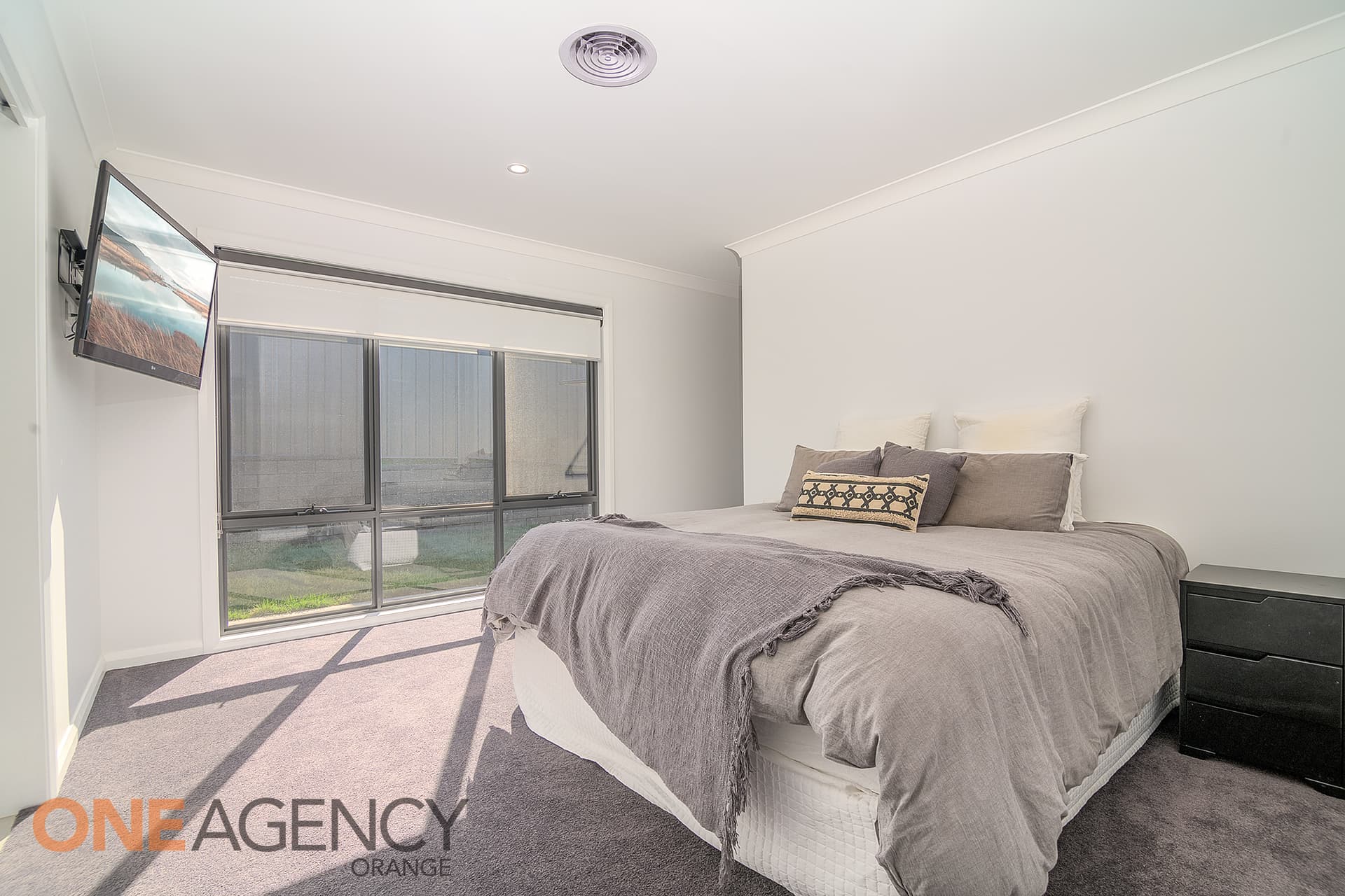 22 Stevenson Way, Orange, Orange - Thumbnail 5