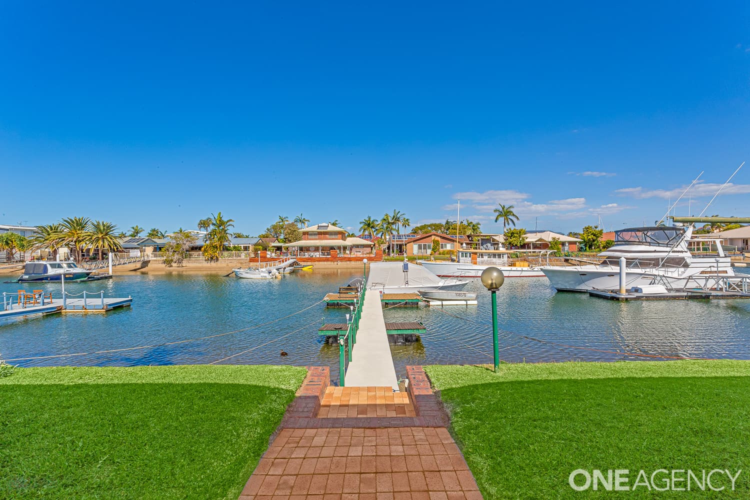 20 Australia Court, Newport, Newport - Thumbnail 2