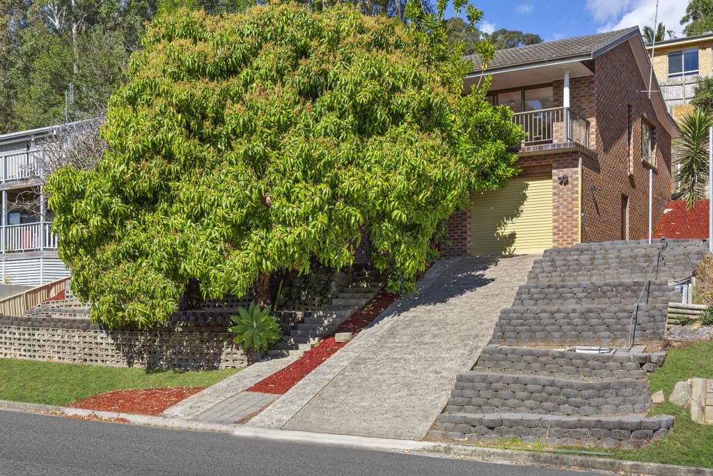 18 Orinda Avenue, North Gosford, North Gosford - Thumbnail 2