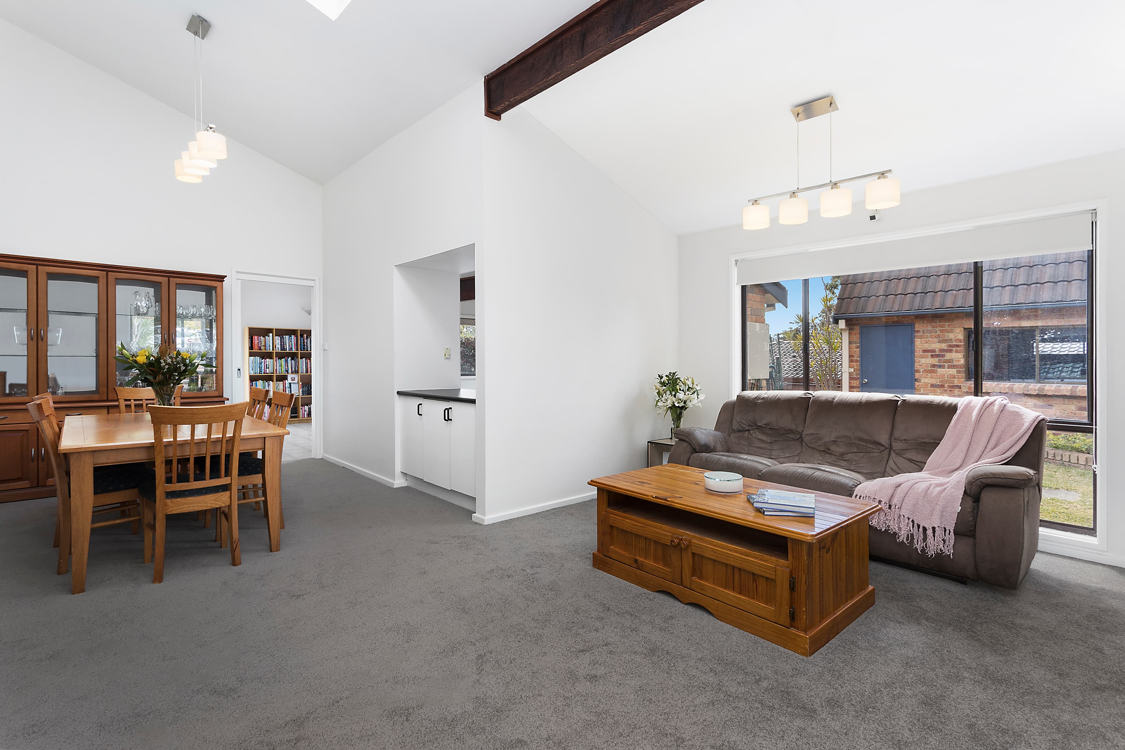 1 Montague Street, Illawong, Illawong - Thumbnail 2