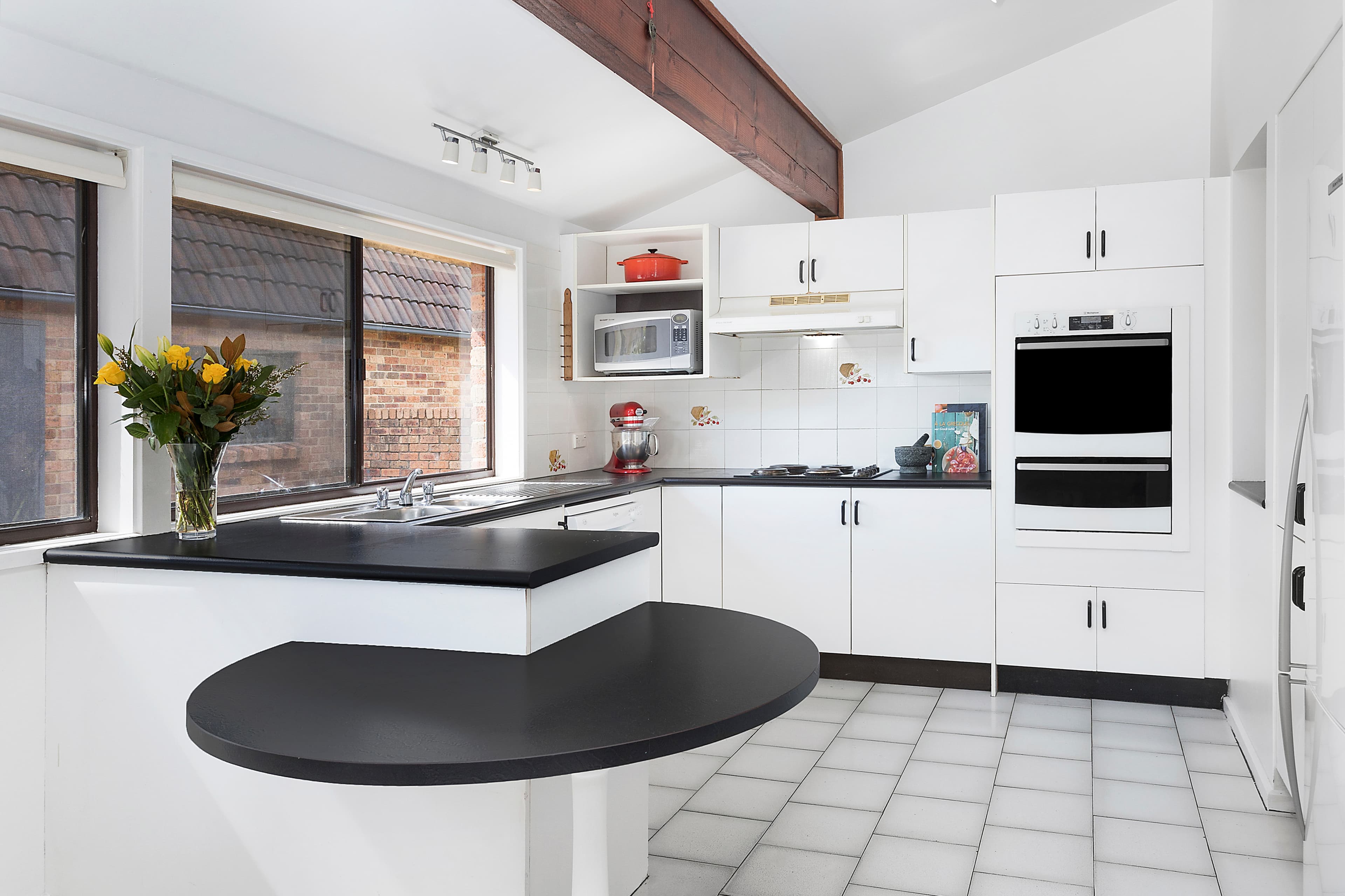 1 Montague Street, Illawong, Illawong - Thumbnail 3