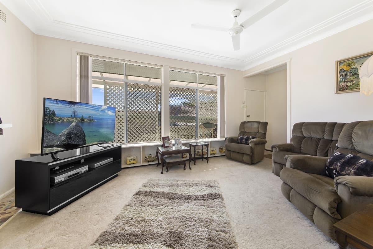 27 Henry Parry Drive, East Gosford, East Gosford - Thumbnail 2