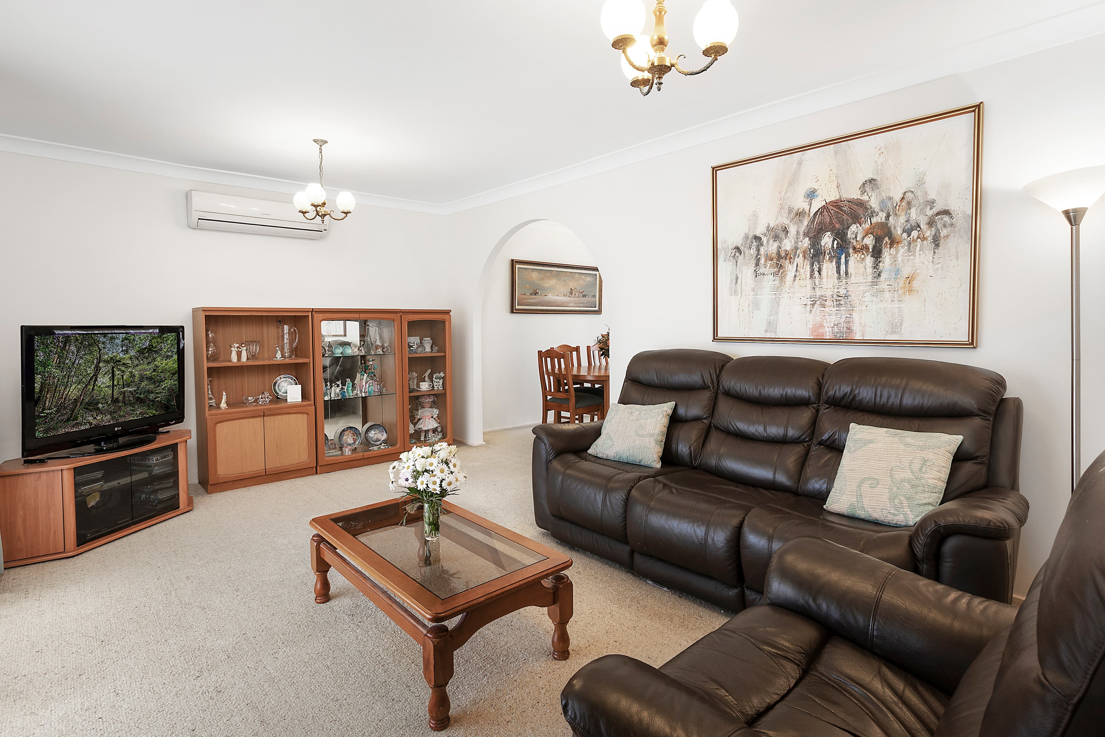 17 Gerald Road, Illawong, Illawong - Thumbnail 2