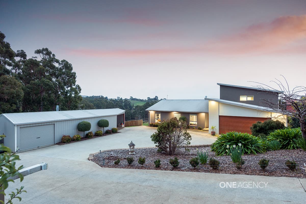 122 Ironcliffe Road, Penguin, Penguin - Thumbnail 2