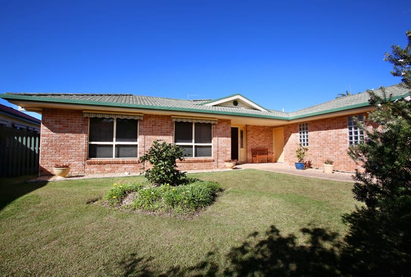 8 Crystal Drive, Sapphire Beach, Sapphire Beach - Thumbnail 3