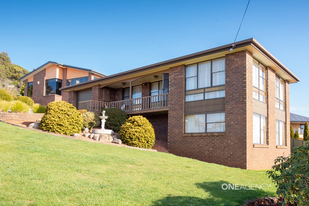 2 Tracey Street, Park Grove, Park Grove - Thumbnail 2