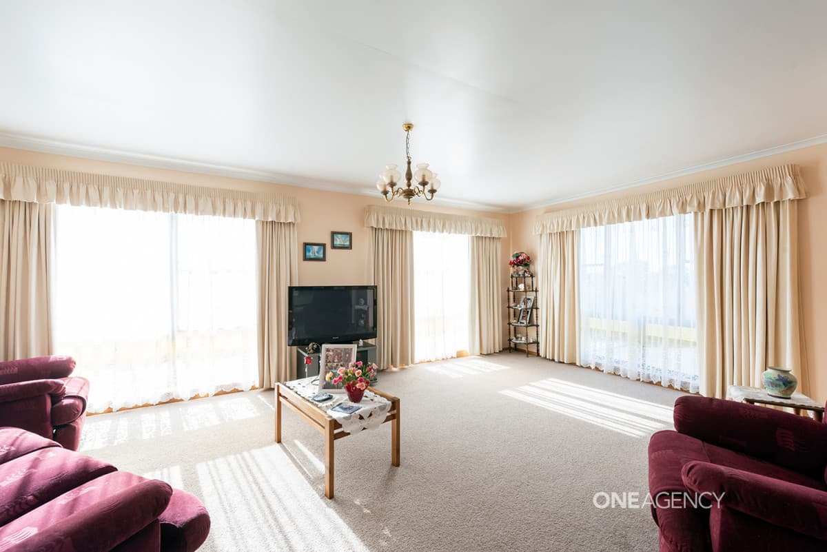 2 Tracey Street, Park Grove, Park Grove - Thumbnail 4