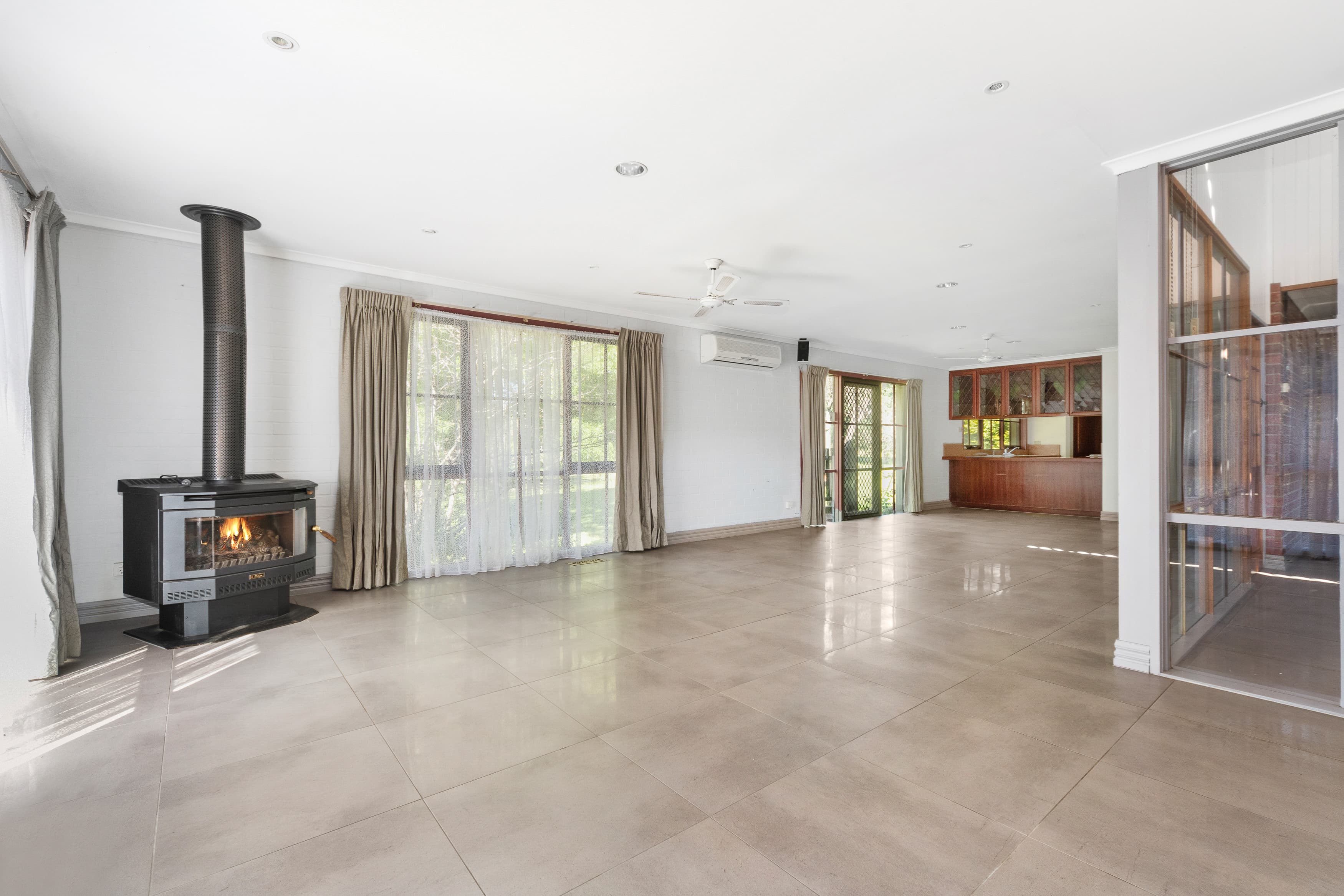 94 Guelph Street, Somerville, Somerville - Thumbnail 8