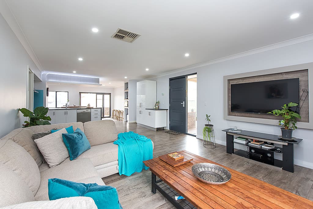 16 Peninsula Avenue, Heathridge, Heathridge - Image 1