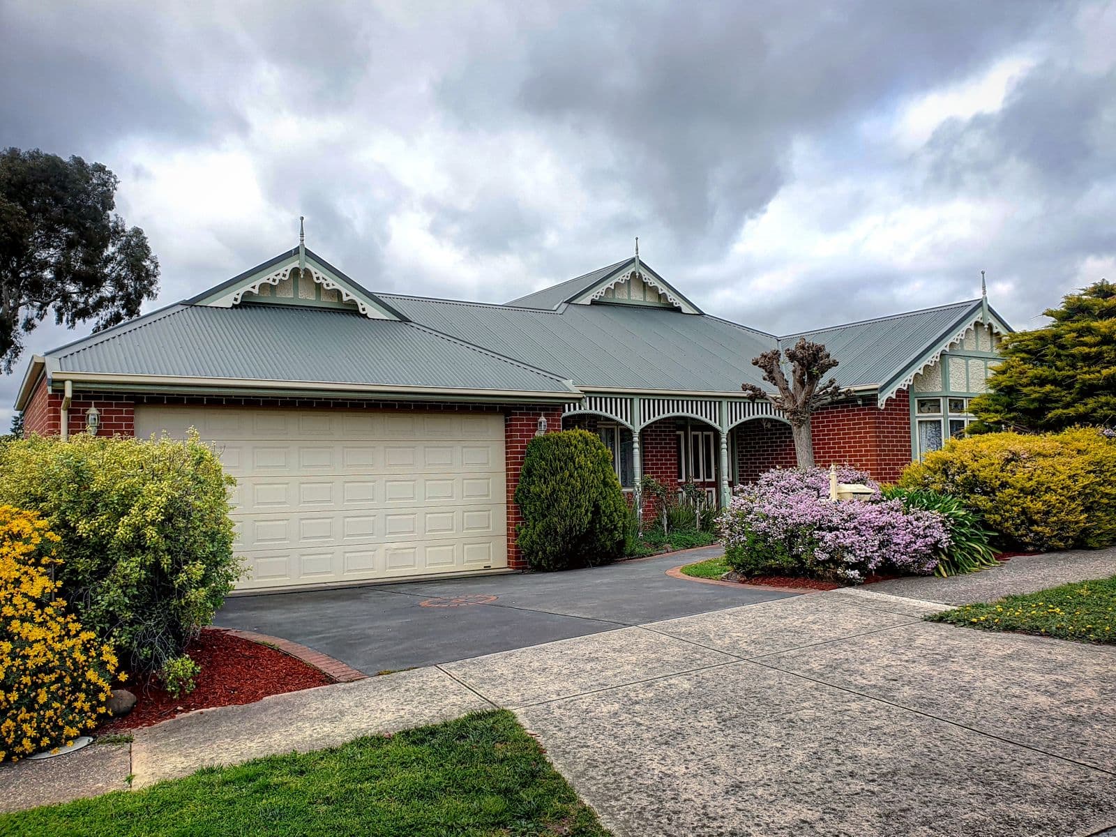 10 Munch Place, Sunbury, Sunbury - Thumbnail 2