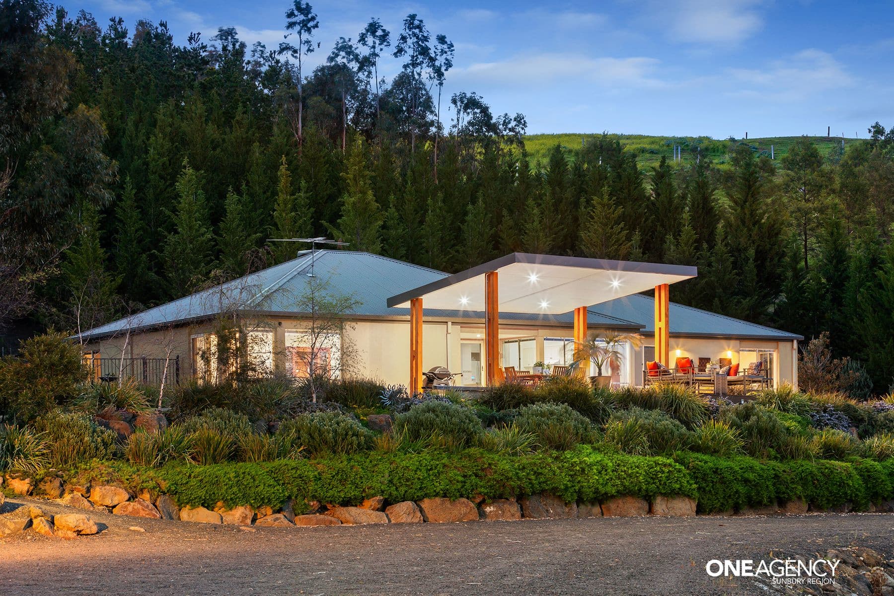 25 Stringer Court, Sunbury, Sunbury - Thumbnail 2
