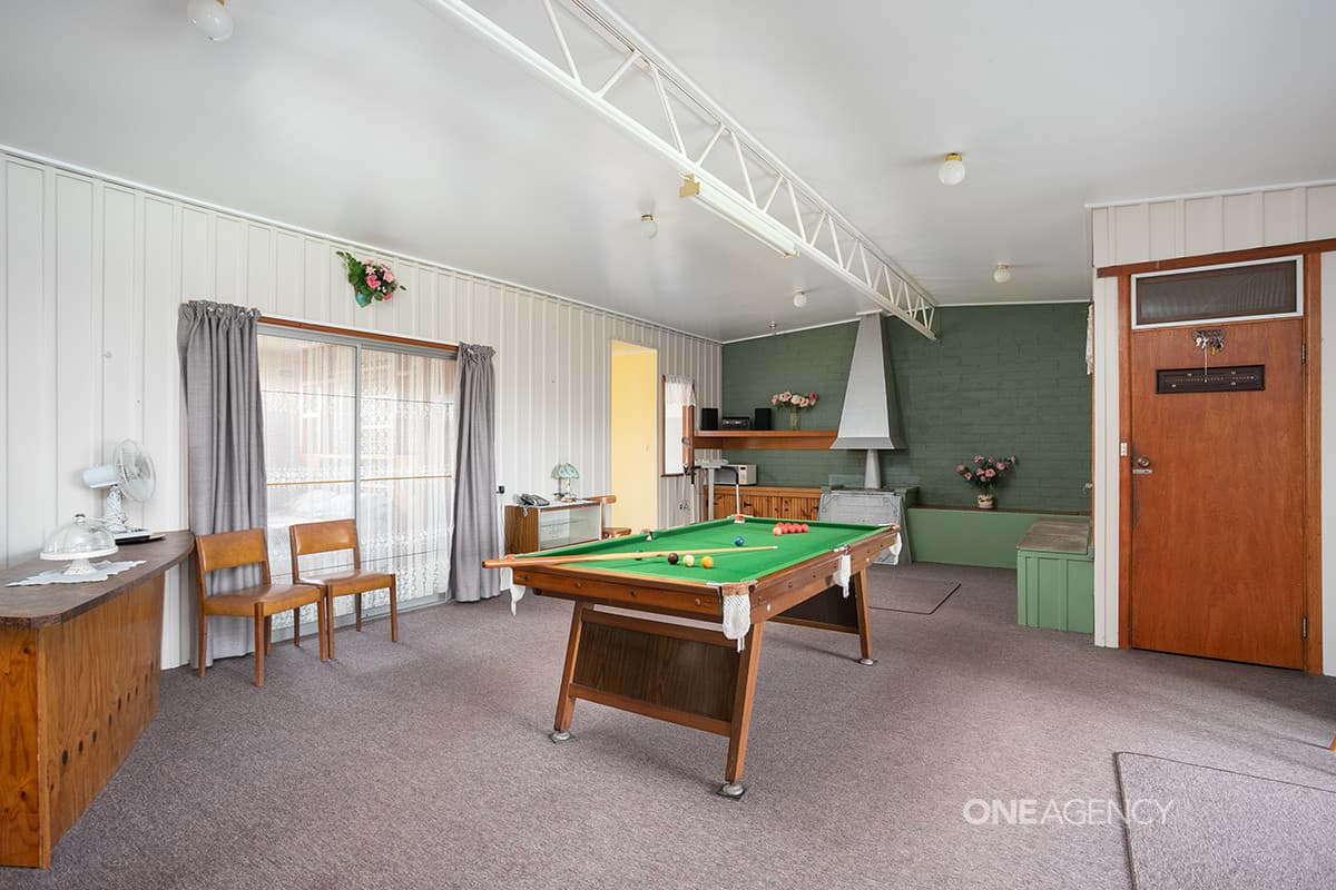 17 Churchill Avenue, Upper Burnie, Upper Burnie - Thumbnail 6
