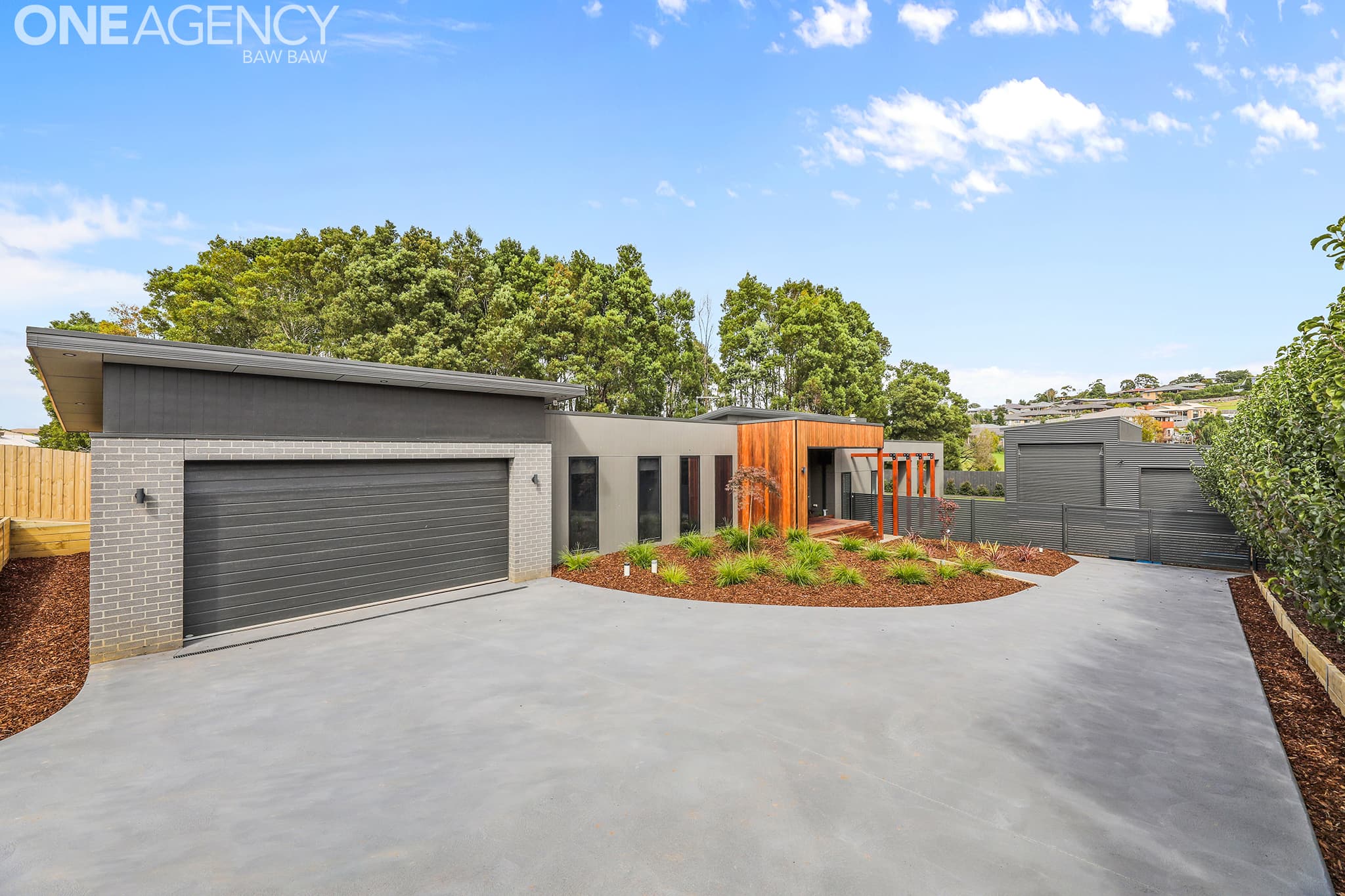 16 Dawson Drive, Warragul, Warragul - Image 1