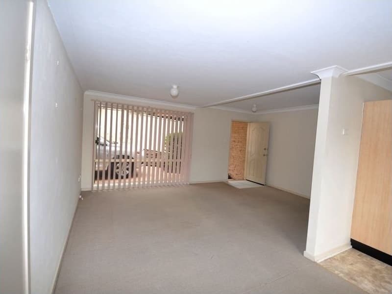 3/4 Jarrett Street, North Gosford, North Gosford - Thumbnail 2