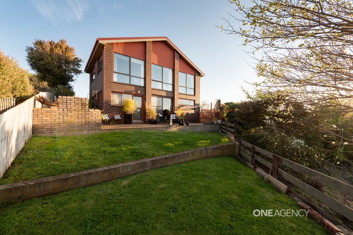 4 Richardson Crescent, Park Grove, Park Grove - Thumbnail 7