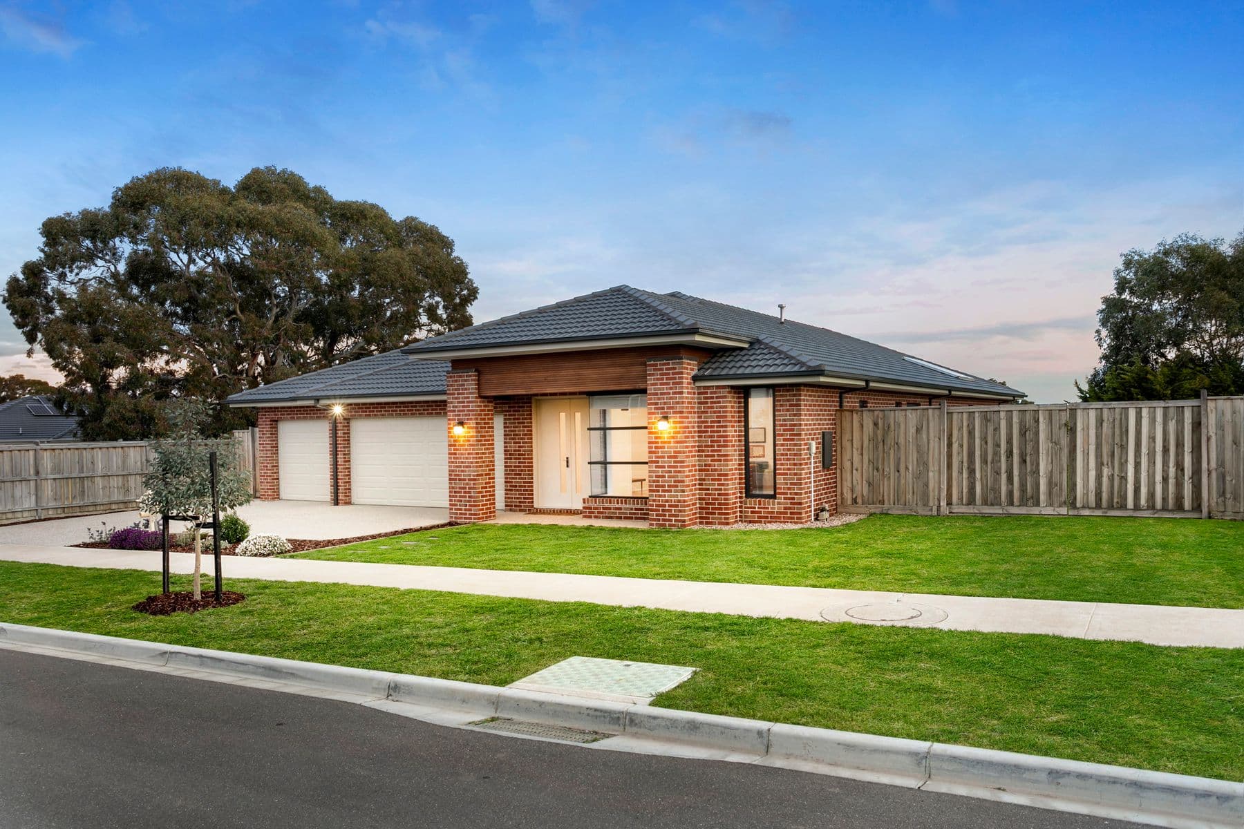 3 Stables Street, Sunbury, Sunbury - Thumbnail 2