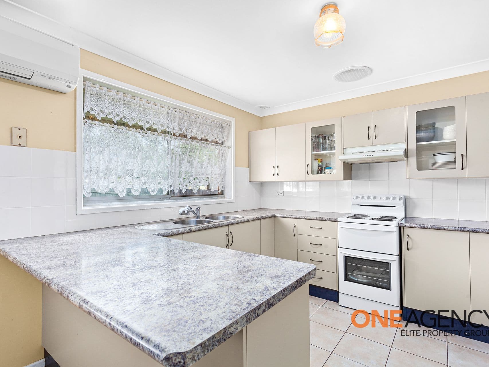 37 Salisbury Drive, Nowra, Nowra - Thumbnail 2