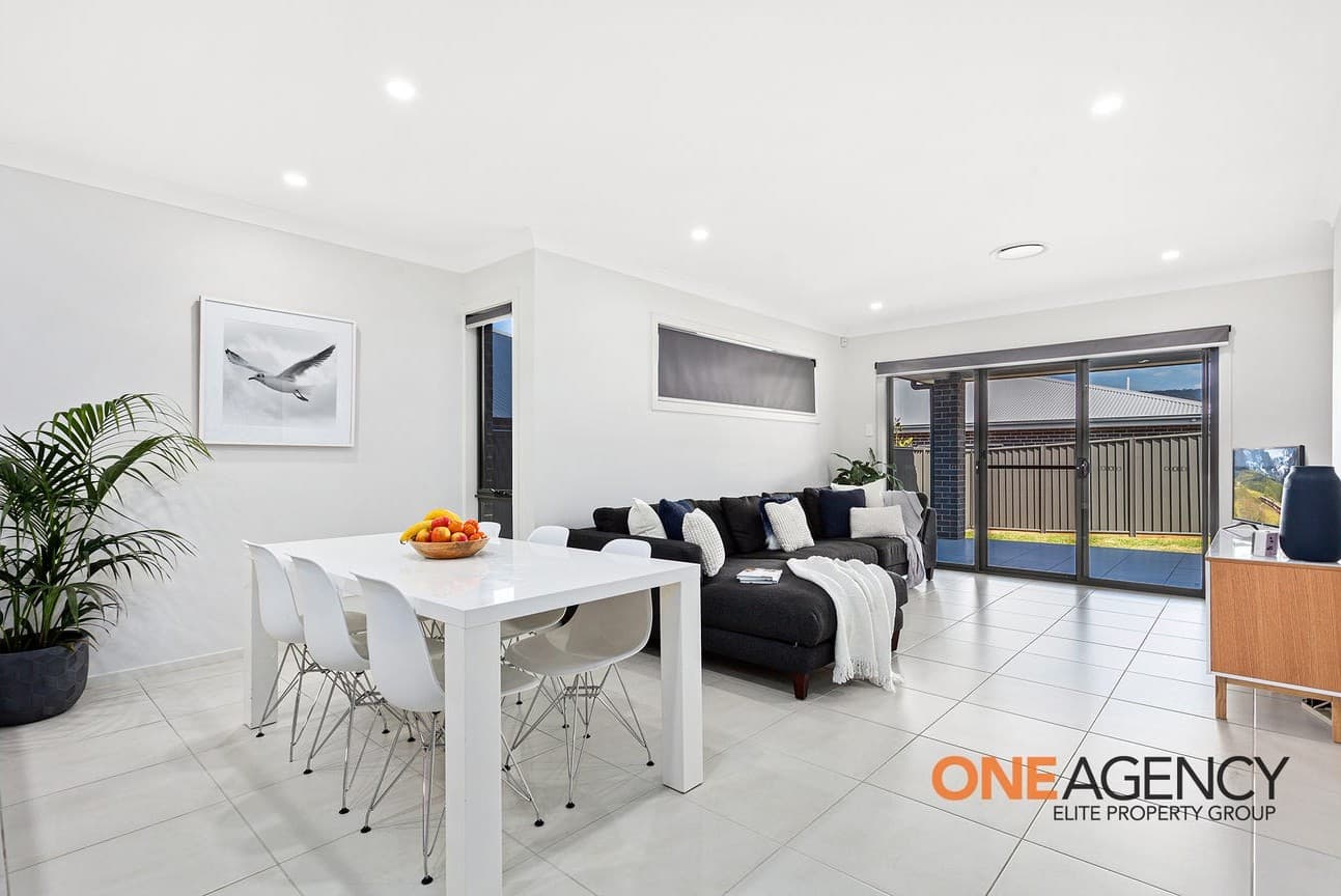 16 Farmgate Crescent, Calderwood, Calderwood - Thumbnail 8