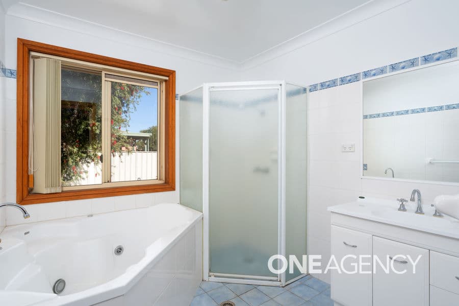 50 Karoom Drive, Glenfield Park, Glenfield Park - Thumbnail 6