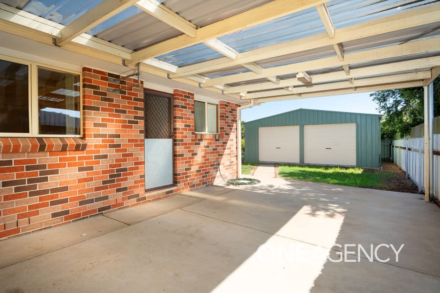 50 Karoom Drive, Glenfield Park, Glenfield Park - Thumbnail 7