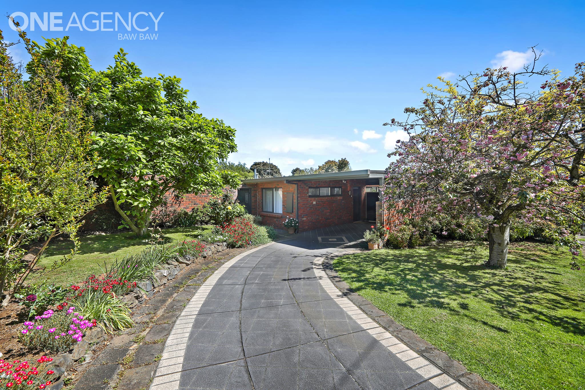 11 Main Neerim Road, Drouin, Drouin - Image 1