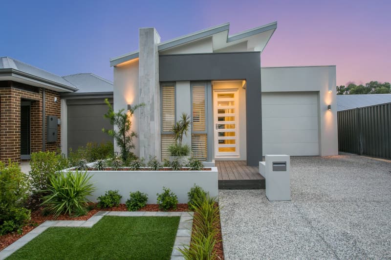 4 Windermere Boulevard, Aveley, Aveley - Image 1