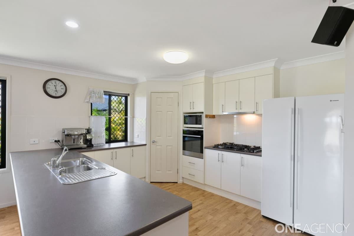 103 Seafarer Drive, River Heads, River Heads - Thumbnail 8