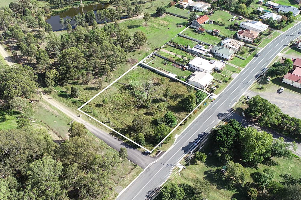 33 Park Street, East Gresford, East Gresford - Image 1