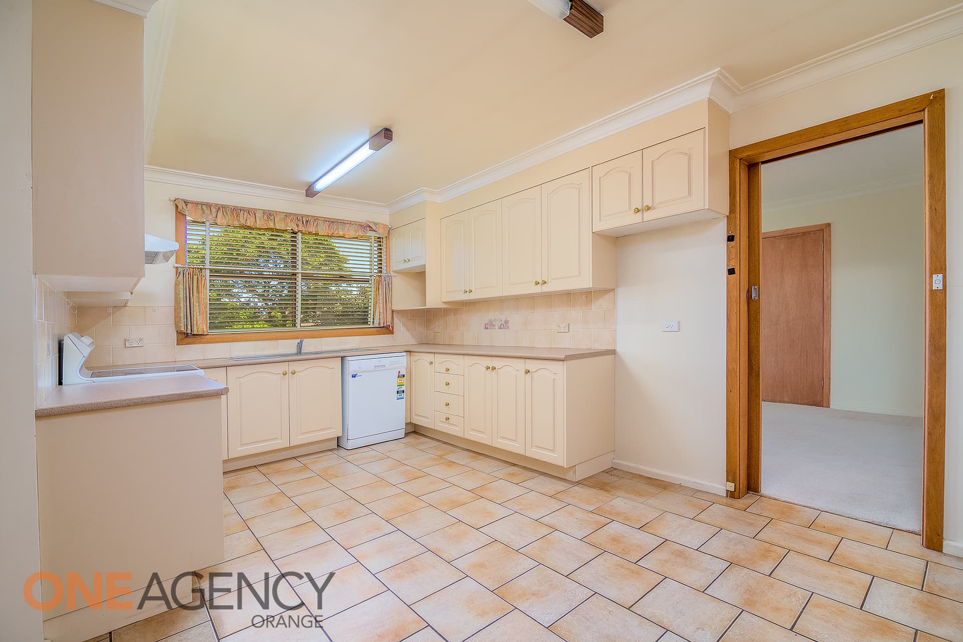 79 Icely Road, Orange, Orange - Thumbnail 4