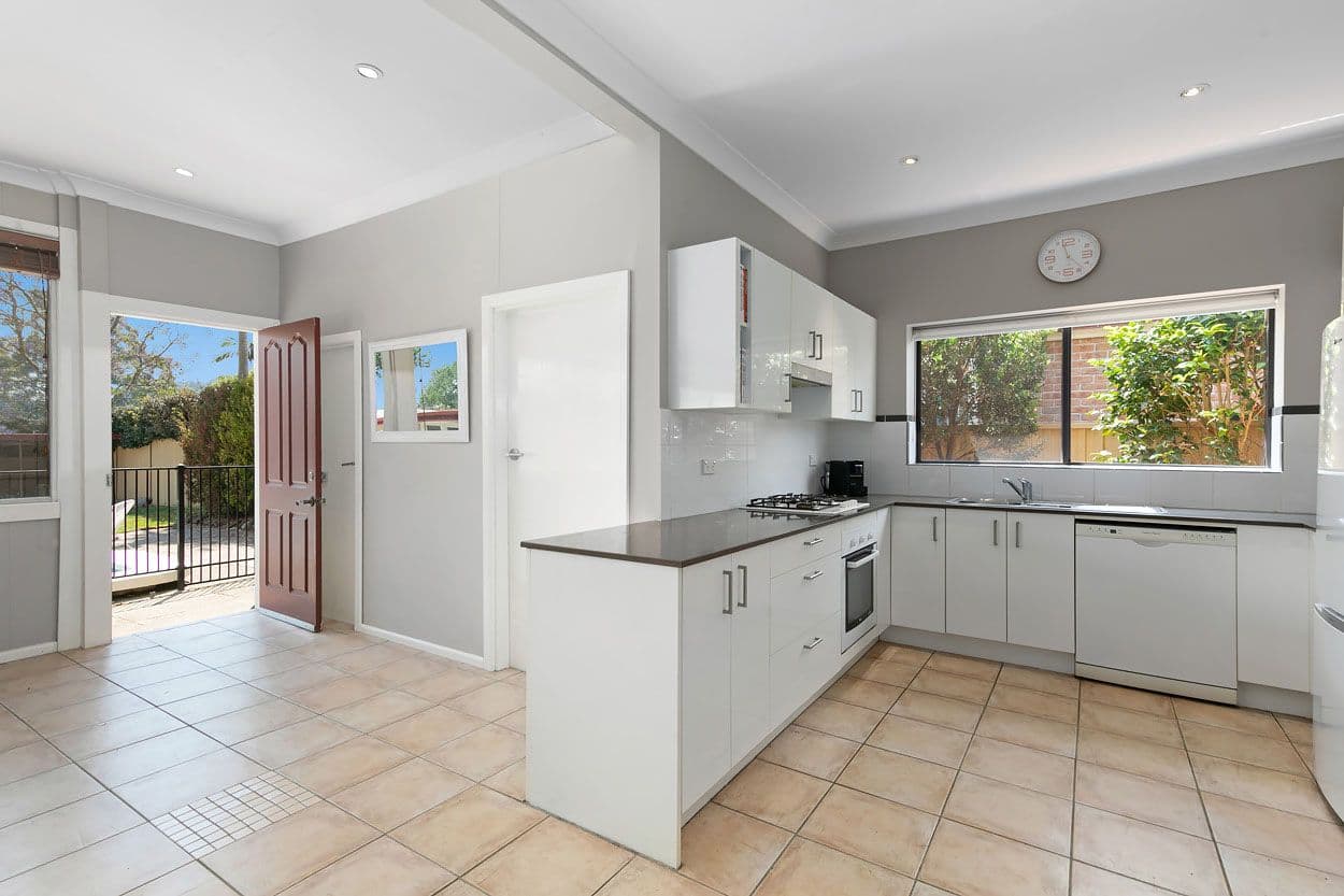 34 Arthur Street, Forestville, Forestville - Thumbnail 4