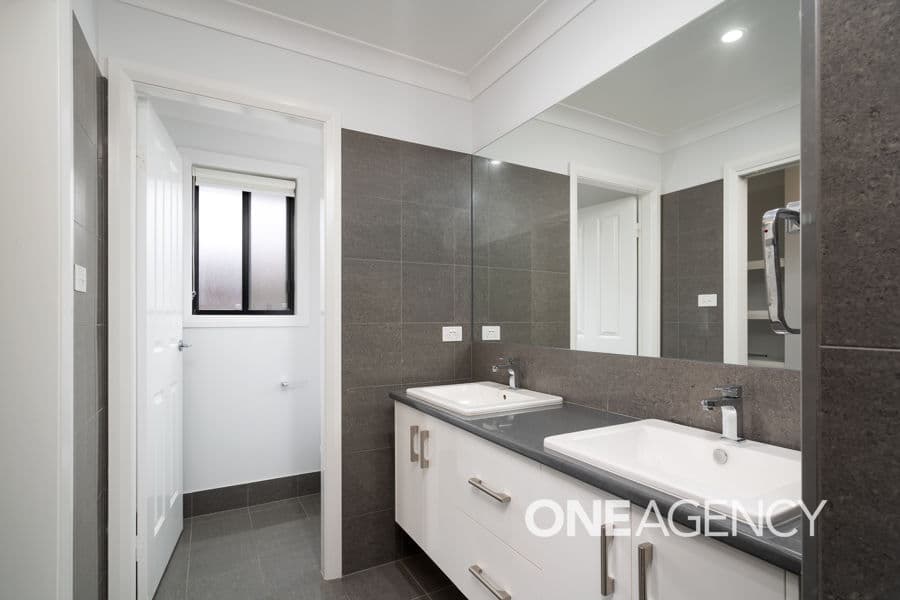 18 Darcy Drive, Boorooma, Boorooma - Thumbnail 6