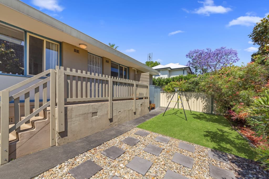 4/9 Lushington Street, East Gosford, East Gosford - Image 1
