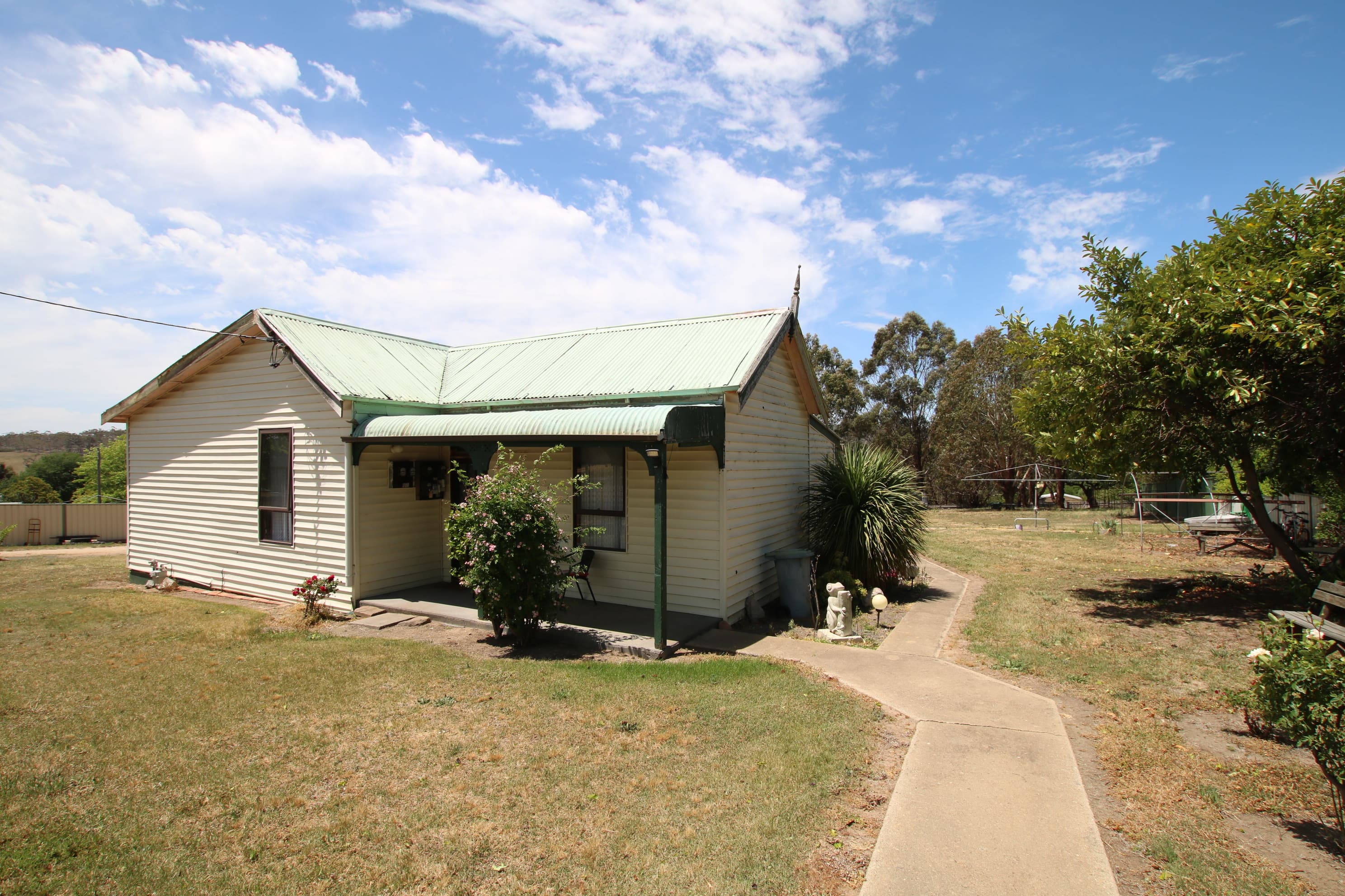 22-24 Queen Street, Bombala, Bombala - Image 1