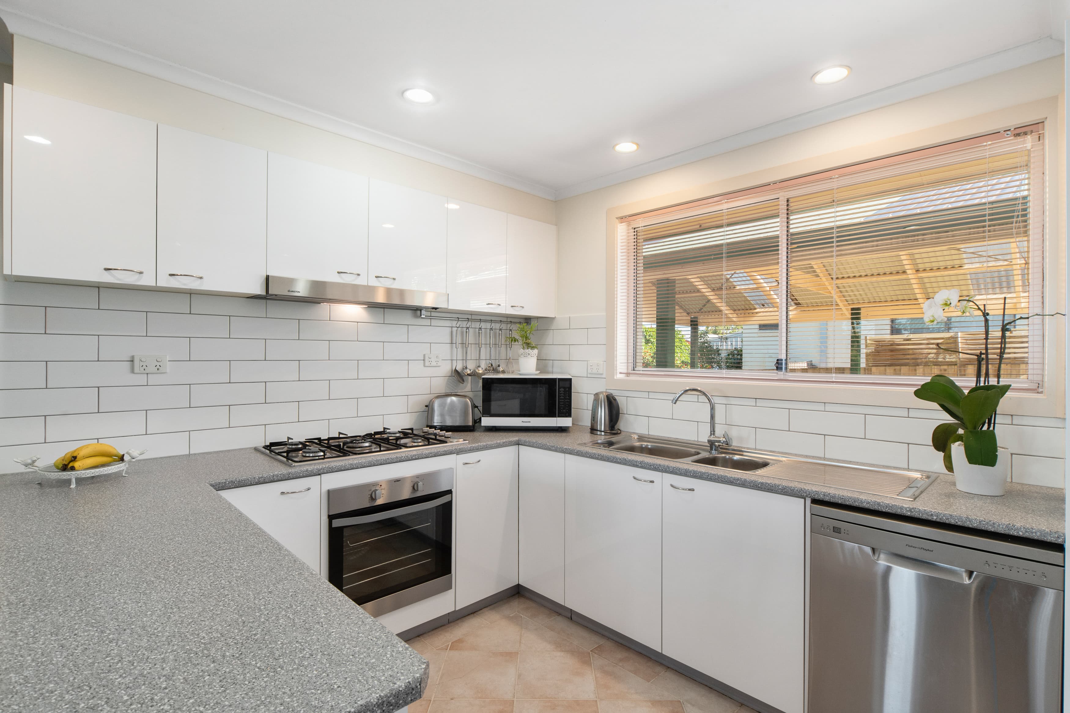 2 Deborah Court, Somerville, Somerville - Thumbnail 6