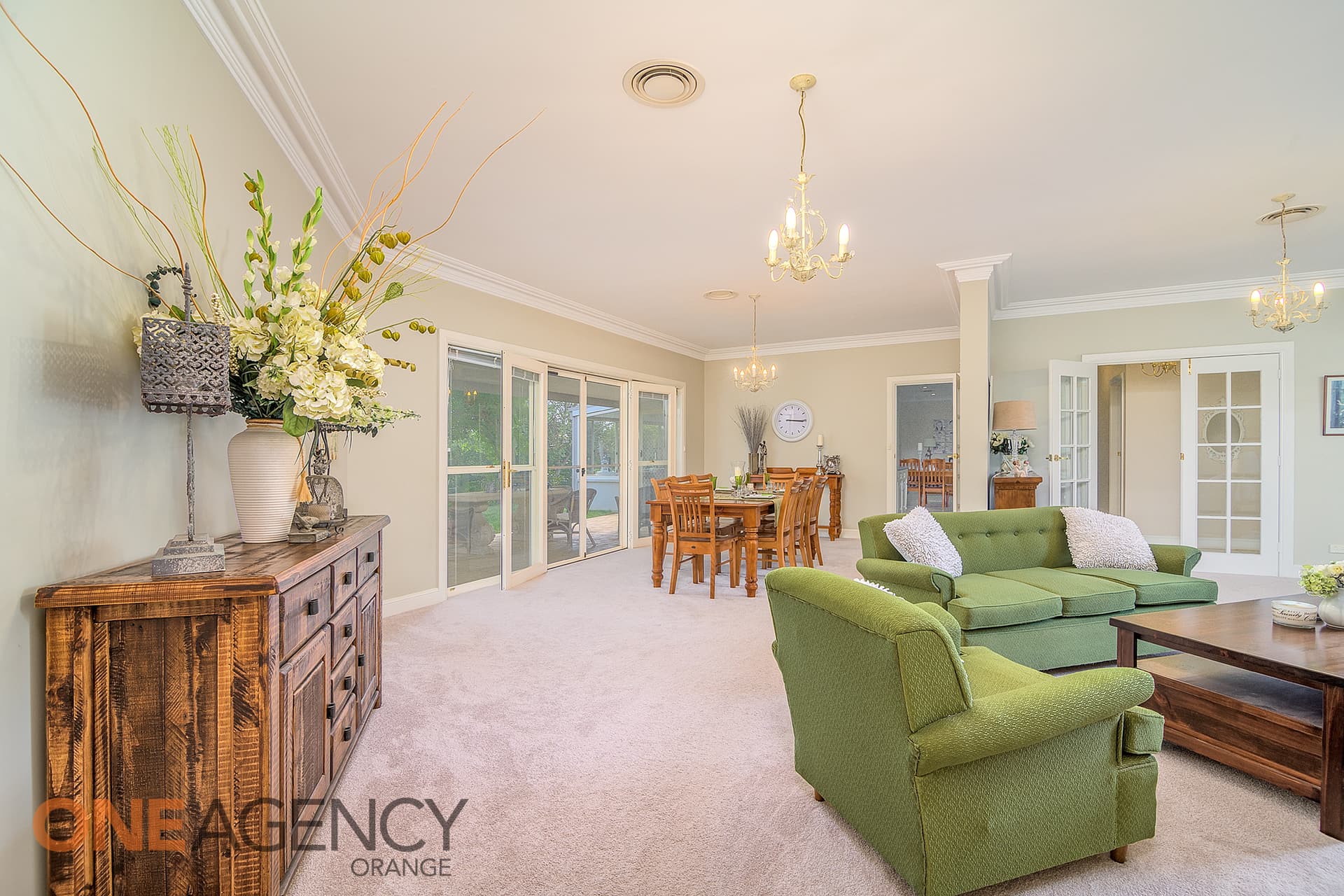 11 Briens Way, Orange, Orange - Thumbnail 2