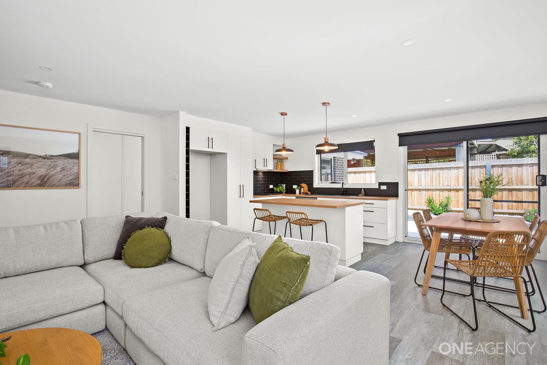 2/56 West Barrack Street, Deloraine, Deloraine - Image 1