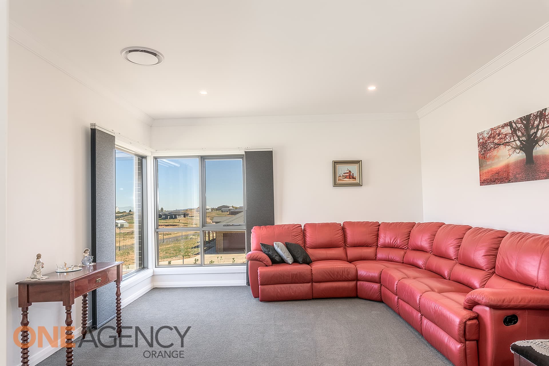 91 Dean Drive, Orange, Orange - Thumbnail 2