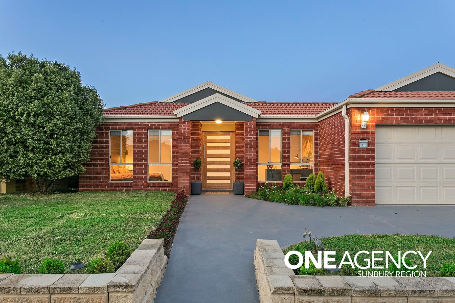 11 Burge Drive, Sunbury, Sunbury - Thumbnail 2