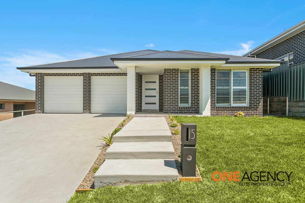15 Oak Farm Road, Calderwood, Calderwood - Image 1