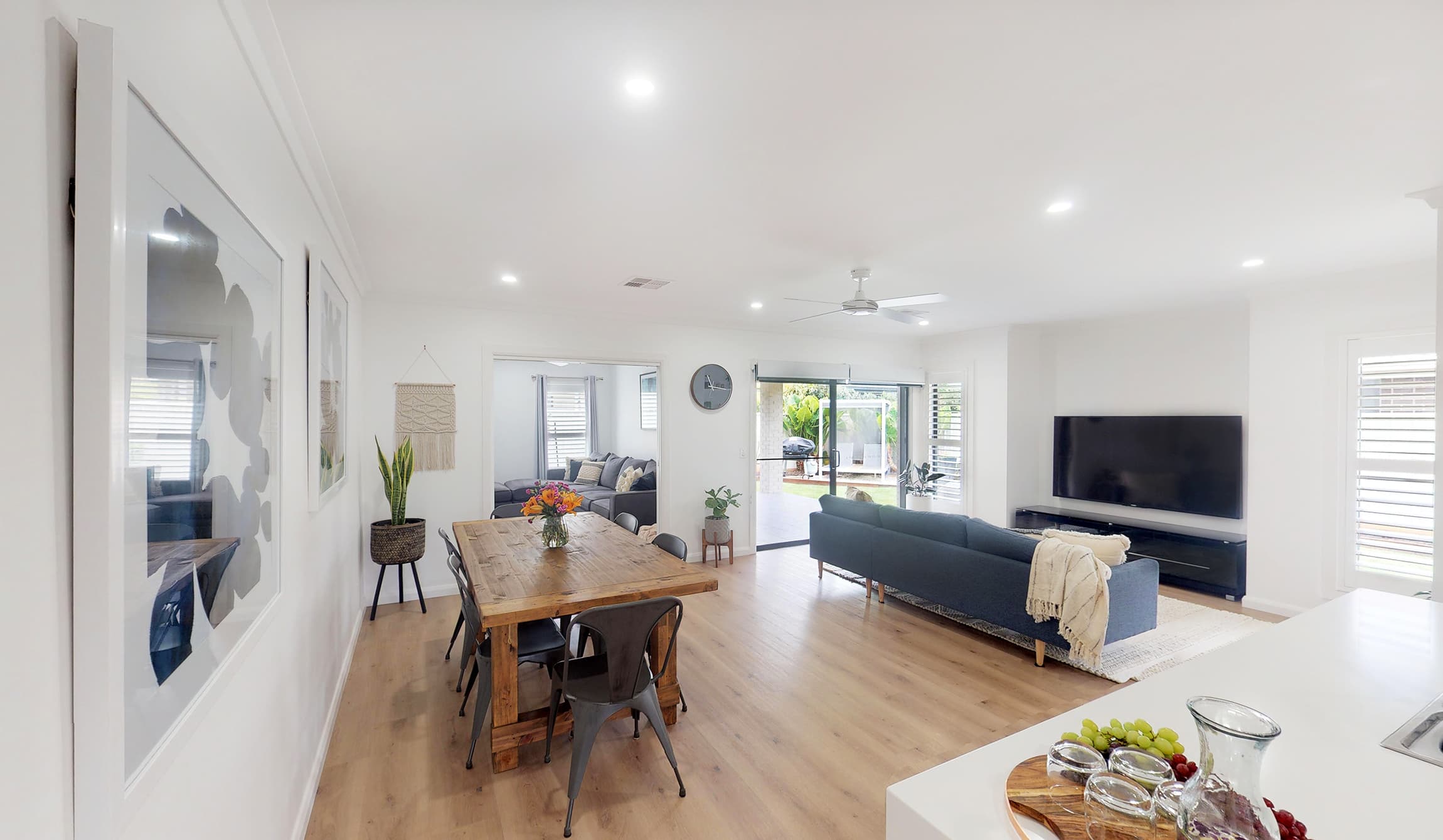 6 Seabeach Street, Sandy Beach, Sandy Beach - Thumbnail 3