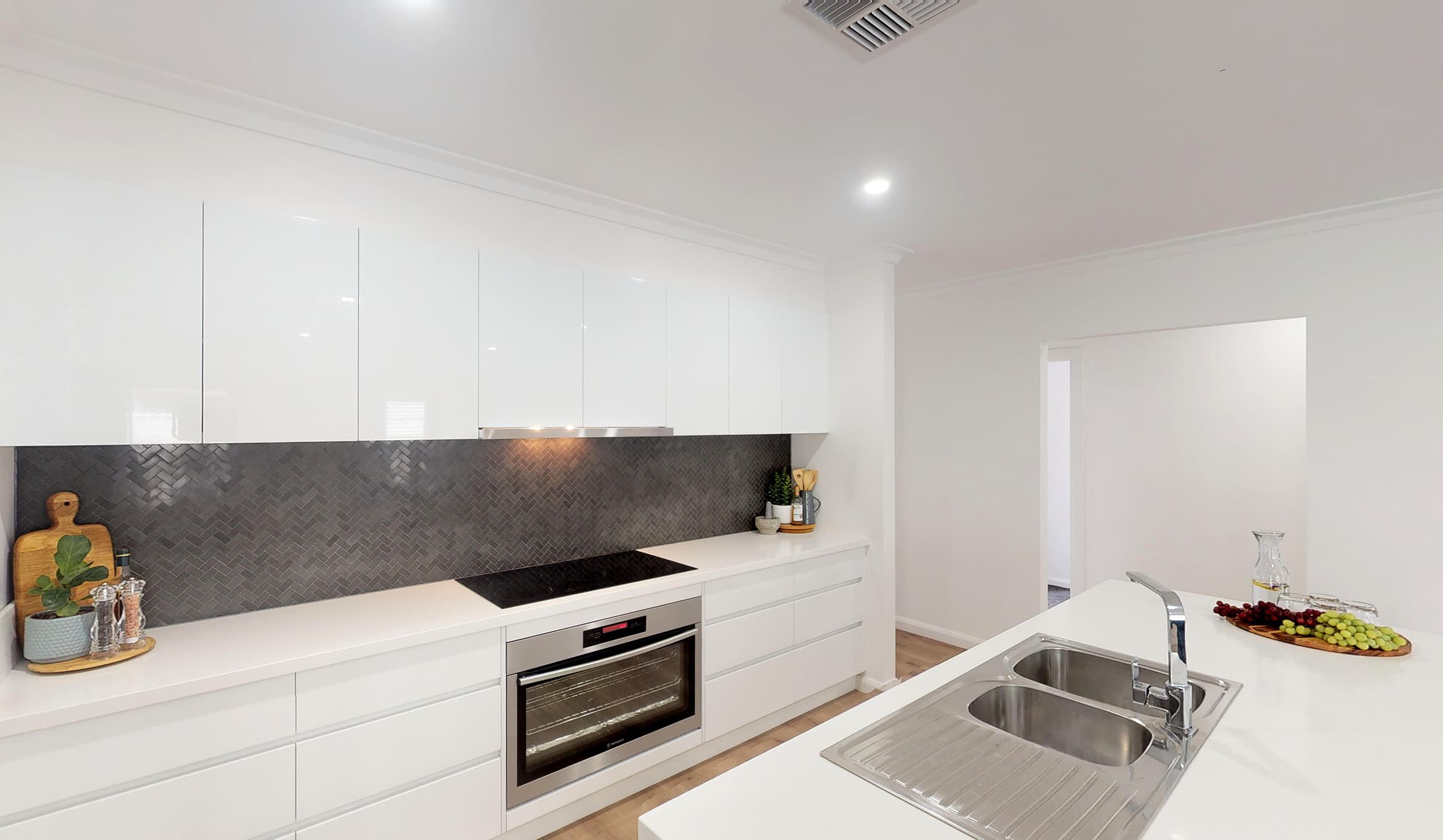 6 Seabeach Street, Sandy Beach, Sandy Beach - Thumbnail 7